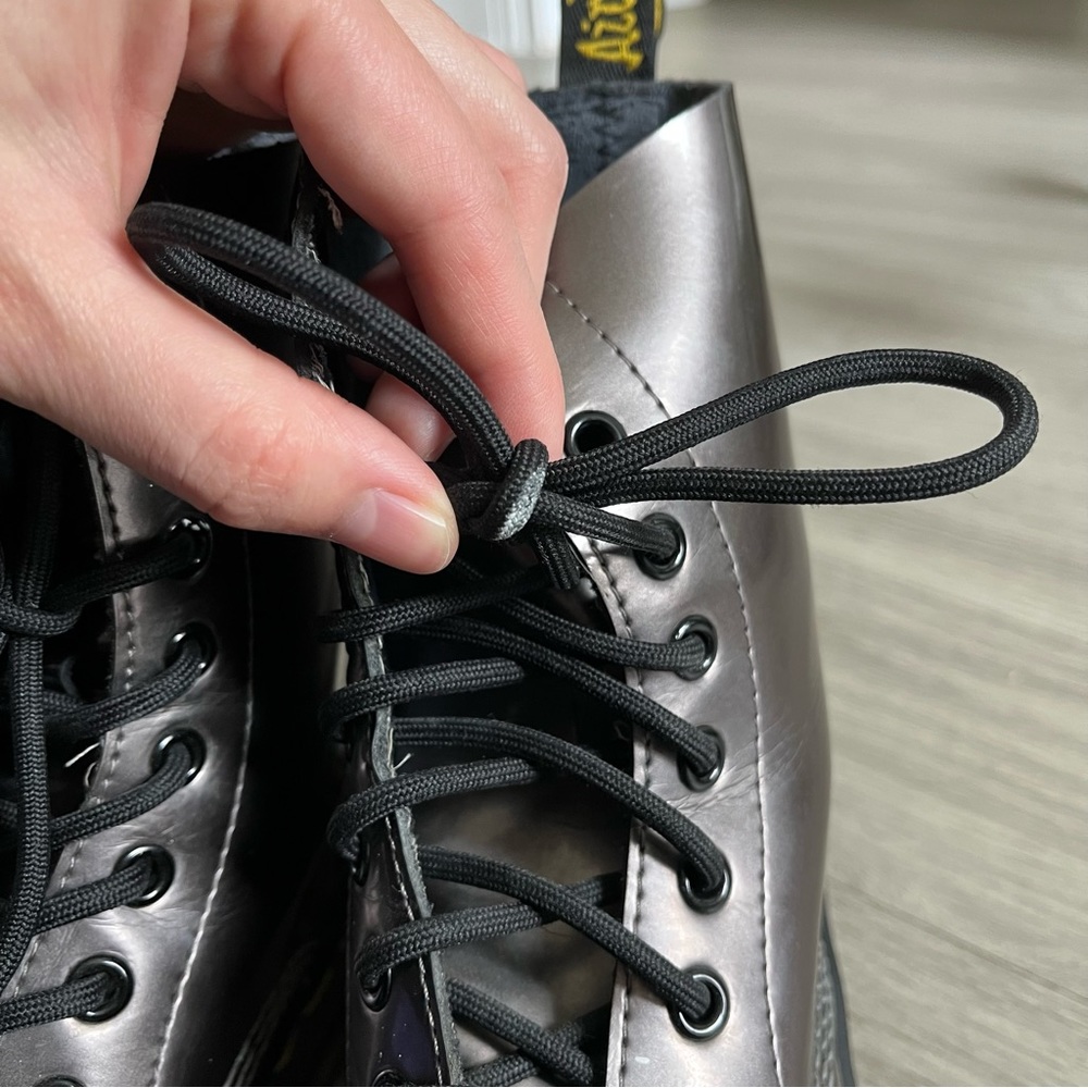 Dr Martens Women 8-Eye Pascal The Original Airware High Top Pewter Boots - Picture 8 of 10